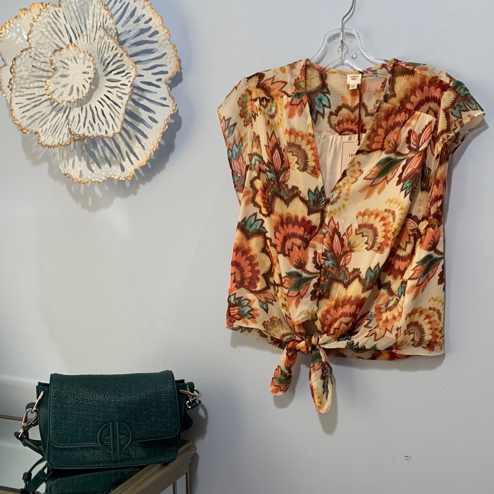Autres filles by anthropology flowered front tied blouse size small